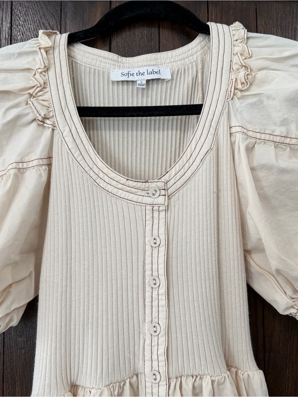 Beige Puff-Sleeve Tiered Dress with Button Front - Picture 4 of 6